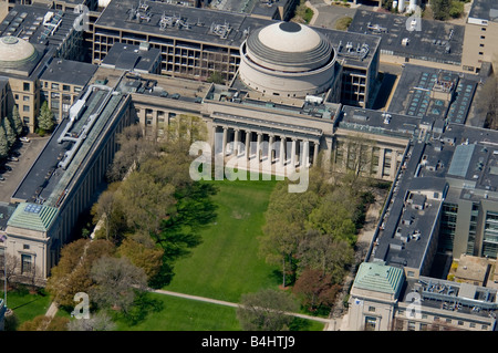 Gli edifici del William W Bosworth progettato Cambridge MA campus del Massachusetts Institute of Technology dall'aria Foto Stock