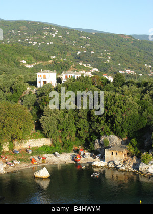 La Grecia. La penisola di Pelion. Il villaggio e il porto di Damouchari. Foto Stock