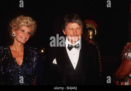 Charles Bronson attore con sua moglie Jill Ireland attori a beneficio del Fondo di settembre 1987 Dbase MSI Foto Stock