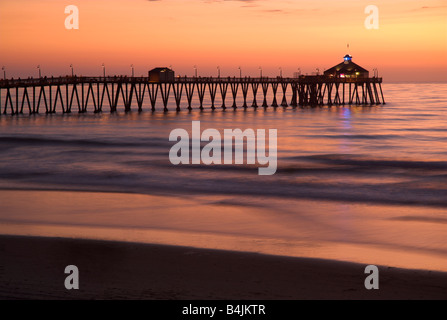Imperial Beach Municipal Pier, della Contea di San Diego, California, Stati Uniti d'America - al tramonto Foto Stock