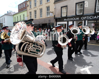 Il Royal nero istituzione "xii agosto " sfilata in Enniskillen County Fermanagh Irlanda del Nord (ha avuto luogo il 9 agosto 2008) Foto Stock