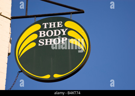 Il body shop Logo su un segno al di fuori del negozio Foto Stock