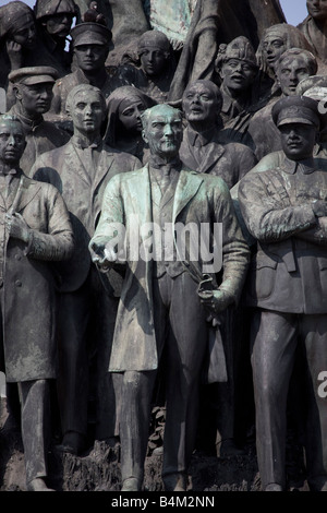 Repubblica monumento Piazza Taksim Istanbul Turchia Foto Stock