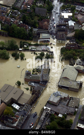 Una veduta aerea vicino a Uckfield in East Sussex sul fiume Ouse quale burst le sue banche dopo 14cm di pioggia caduta durante la notte nel Kent e Sussex settori Ottobre 2000 Foto Stock