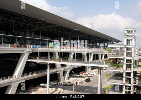 Esterno del nuovo aeroporto di Suvarnabhumi il nuovo mozzo dell Asia del sud-est Foto Stock