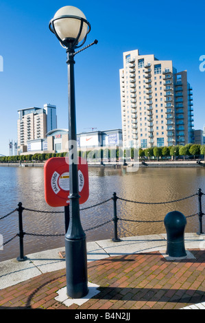 Il Lowry Centre Salford Quays sul Manchester Ship Canal Foto Stock