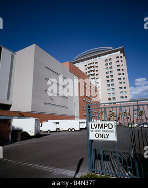 La contea di Clark Centro di Detenzione su Clark e il casinò e il Centro Regionale Centro di Giustizia sul retro Foto Stock