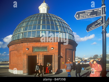 Ingresso al Greenwich Foot Tunnel, Londra Foto Stock