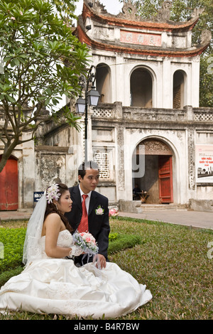 Tempio della Letteratura Hanoi Vietnam Foto Stock