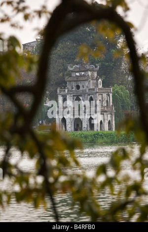 Torre di tartaruga Hoam Kiem Lake Hanoi Vietnam Foto Stock