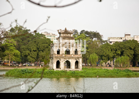 Torre di tartaruga Hoam Kiem Lake Hanoi Vietnam Foto Stock