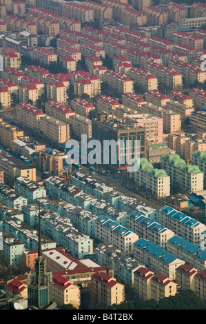 Cina, Shanghai Pudong District, Torre di Jin Mao Observation Deck, vista aerea del nuovo Distretto di Pudong alloggiamento Foto Stock