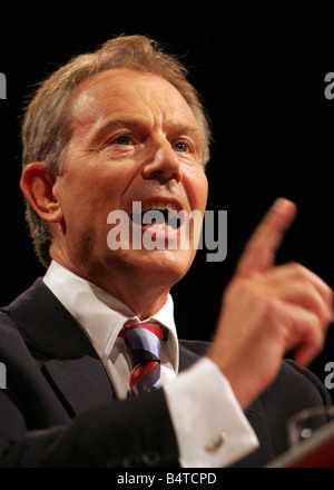 Tony Blair fa il suo ultimo discorso alla conferenza come leader a Manchester Foto Stock