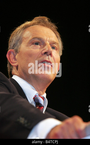 Tony Blair fa il suo ultimo discorso alla conferenza come leader a Manchester Foto Stock