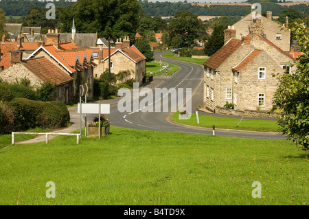 Hovingham village North Yorkshire England Regno Unito Regno Unito GB Gran Bretagna Foto Stock