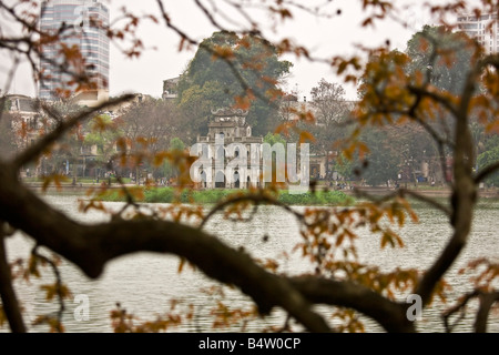 Torre di tartaruga Hoam Kiem Lake Hanoi Vietnam Foto Stock