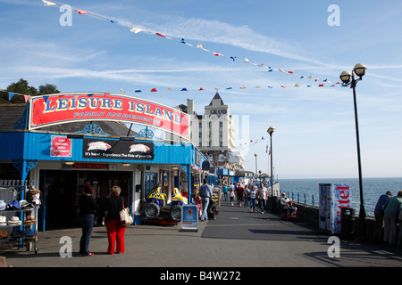 Ingresso al molo costruito nel 1878 una grade 2 listed building north shore llandudno conway clwyd north Wales UK Foto Stock