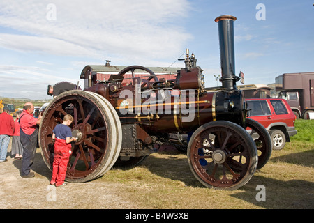 La lucidatura di Garrett a trazione a vapore di mercurio del motore motore a vapore Rally ippodromo di Cheltenham Regno Unito Foto Stock