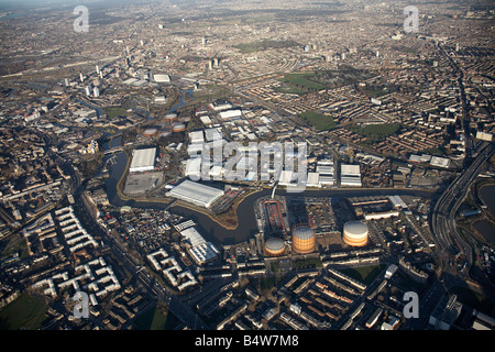 Vista aerea del nord est di lavori gas fiume Lea opere industriali centri business case suburbane Plaistow London E3 E13 E15 E16 U Foto Stock