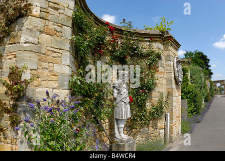 Il giardino italiano il castello di Hever Castle Kent Foto Stock