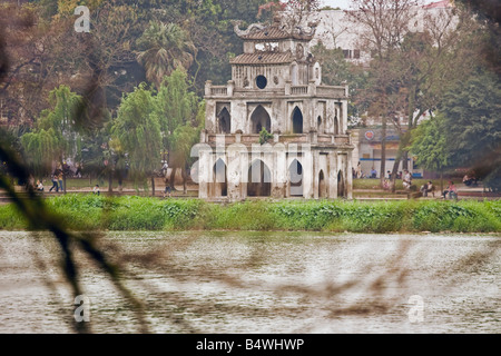 Torre di tartaruga Hoam Kiem Lake Hanoi Vietnam Foto Stock