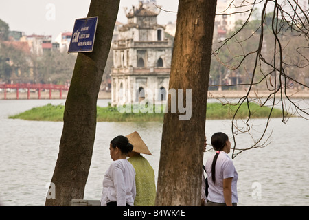 Torre di tartaruga Hoam Kiem Lake Hanoi Vietnam Foto Stock