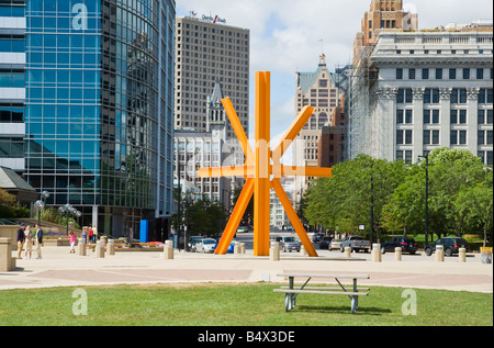 Downtown Milwaukee Arte Scultura "La chiamata" Foto Stock