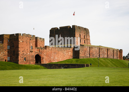 Carlisle Castle e casa di gate. Carlisle, Cumbria, Inghilterra, Regno Unito. Foto Stock