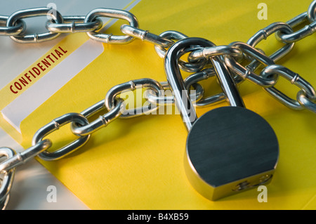 File confidenziali bloccato con catena Foto Stock