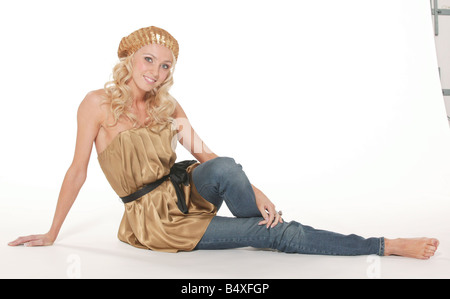 Camilla Dallerup Strictly Come Dancing dance professional visto qui in studio di dicembre 2006 Foto Stock