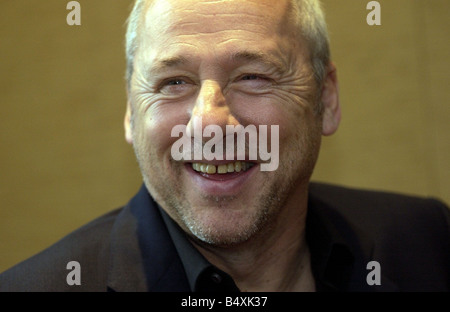 Mark Knopfler al suo omaggio giorno a Newcastle Civic Center Foto Stock