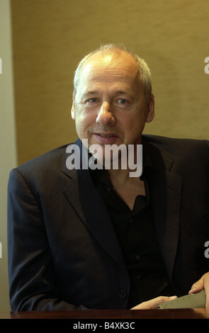 Mark Knopfler al suo omaggio giorno a Newcastle Civic Center Foto Stock