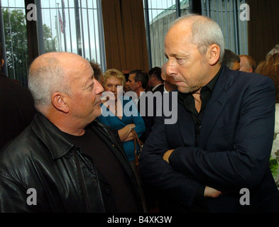 Mark Knopfler al suo omaggio giorno a Newcastle Civic Center con Tim Healey Foto Stock