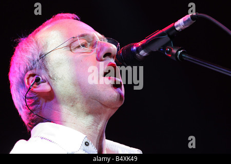Mark Knopfler esegue a Newcastle City Hall Foto Stock