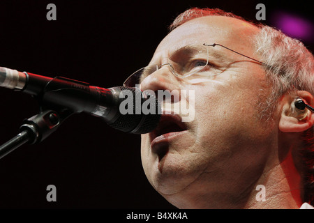 Mark Knopfler esegue a Newcastle City Hall Foto Stock