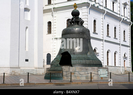 La Campana dello Zar (1733-1735) presso il Cremlino di Mosca, Russia Foto Stock