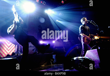 Sunderland band The Futureheads sul palco di Carling Academy Newcastle Foto Stock