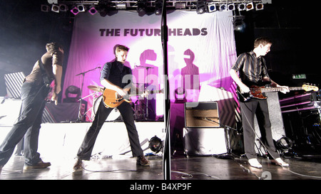 Sunderland band The Futureheads sul palco di Carling Academy Newcastle Foto Stock