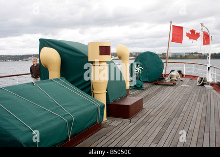 Sul ponte di CSS Acadia oceano nave sondaggio, parte del Museo Marittimo dell'Atlantico a Halifax, Nova Scotia, Canada Foto Stock