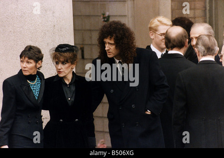 Freddie Mercury Con Anita Dobson Foto Stock Alamy