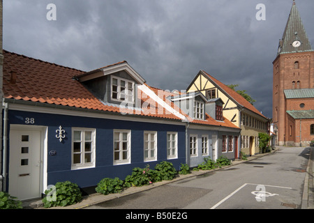 Case tradizionali nella città vecchia di Aalborg in Jutland in Danimarca Foto Stock