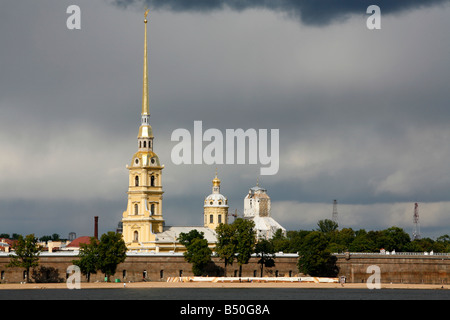 Agosto 2008 - La Cattedrale dei SS Pietro e Paolo nella Fortezza di Pietro e Paolo San Pietroburgo Russia Foto Stock