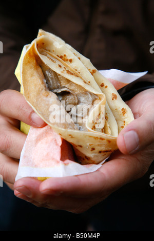 Agosto 2008 - Close up Blini riempito di frittelle russe San Pietroburgo Russia Foto Stock