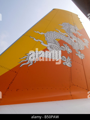Aeroplano design di coda su Druk Air, Paro International Airport, Bhutan Foto Stock