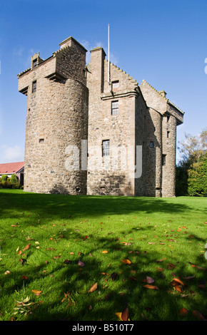 Il castello di Claypotts una cinquecentesca torre fortificata House, Scozia. Foto Stock