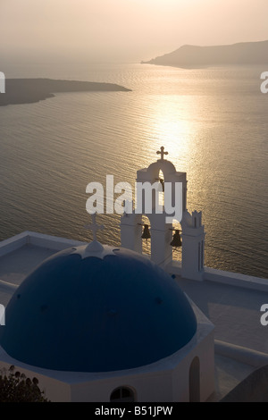 La chiesa, Thira, Santorini, Grecia Foto Stock