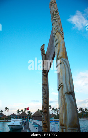 Dock a Costa Maya Reef Resort, Ambergris Caye Belize Foto Stock