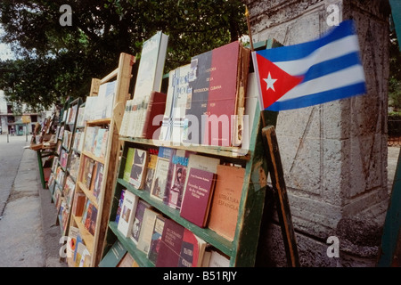 Libro usato mercato, Havana, Cuba Foto Stock