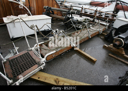 21 05 07 CUTTY SARK DECK montanti di hardware i longheroni ancore e coperta ospita NEL DEPOSITO SICURO A CHATHAM DOCKYARD NEL KENT FOTO PHIL HARRIS Specchio specchio NEWS NEWS Foto Stock