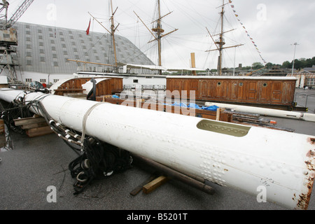 21 05 07 CUTTY SARK DECK montanti di hardware i longheroni ancore e coperta ospita NEL DEPOSITO SICURO A CHATHAM DOCKYARD NEL KENT FOTO PHIL HARRIS Specchio specchio NEWS NEWS Foto Stock